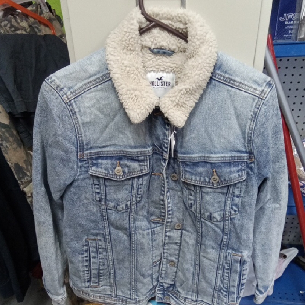 Hollister Light Blue Denim Jacket with Cream Sherpa Collar